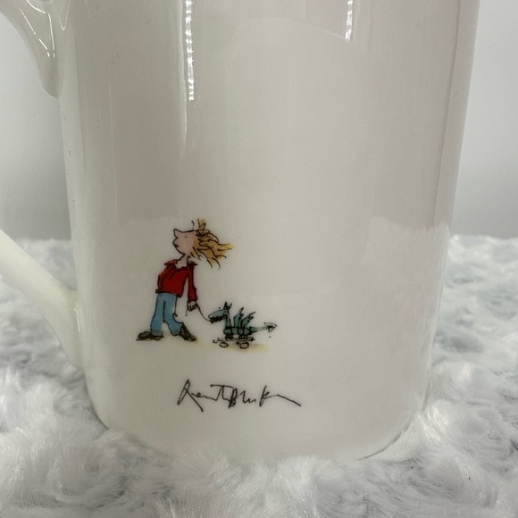 Quentin Blake “Time Spent Reading” Bone China Coffee Mug - Picture 3 of 6